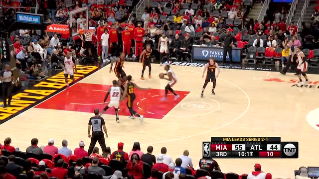 【2022年04月25日 热火vs老鹰集锦】巴特勒妙传信手拈来 阿德巴约避实就虚小抛投得手