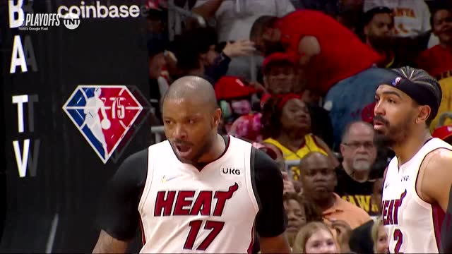 【2022年04月25日 热火vs老鹰集锦】火药味逐渐浓重 塔克狂喷奥孔古被裁判吹T