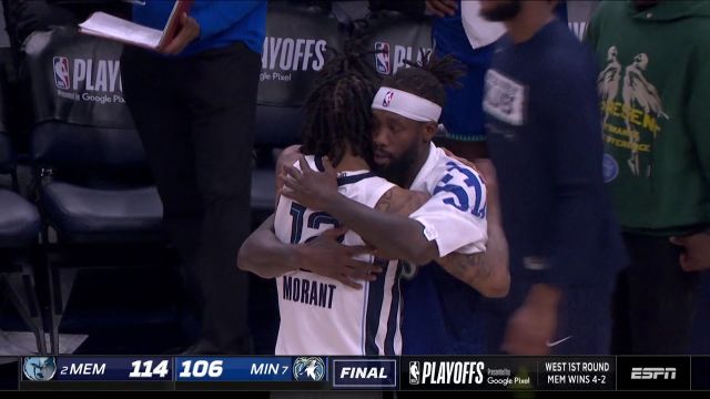 【2022年04月30日 灰熊vs森林狼集锦】一抱免恩仇！贝弗利莫兰特赛后拥抱致敬