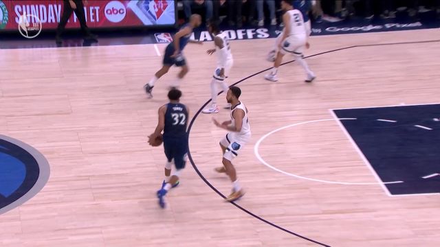 【2022年04月30日 灰熊vs森林狼集锦】唐斯假突真传吸引防守 麦克丹尼尔斯底角发炮三分命中