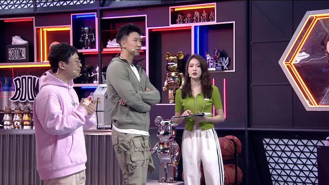 【2022年04月30日 灰熊vs森林狼集锦】BOOM SPACE x 陈挑战 实时连线：重工造型登场 现场表演翻身后仰一击即中