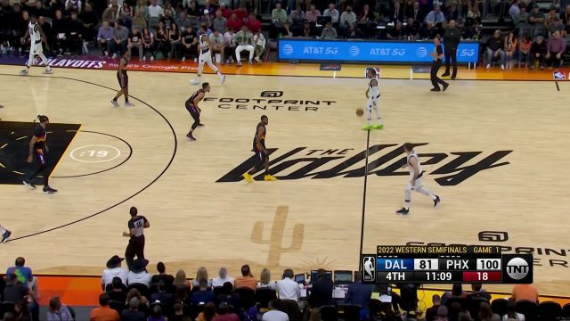 【2022年05月03日 独行侠vs太阳集锦】灵动脚步突破防线 布伦森连续转身上篮打进