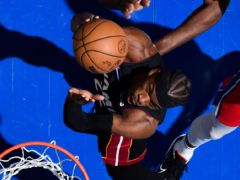 巴勒特高效砍下40分仍输球 遭遇对手恶犯倒地