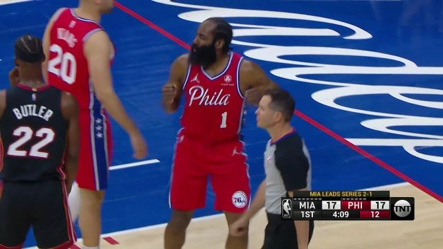 【2022年05月09日】热火vs76人第1节英文原声回放