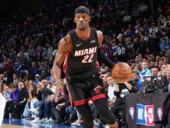 哈登梦回火箭！76人职业生涯季后赛首次砍下30+带队扳平系列赛总比分