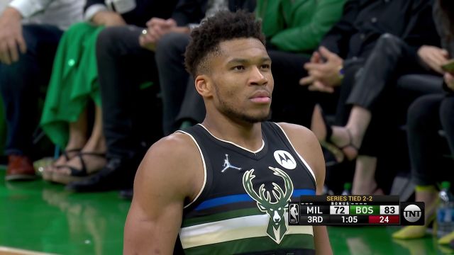 【2022年05月12日】NBA东部半决赛G5：雄鹿vs凯尔特人第3节中文解说回放