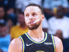 库里连续28场季后赛至少2记三分 垄断历史前二记录