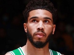 塔图姆灾难发挥！单节6记失误追平NBA历史最高失误记录