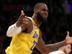 詹姆斯：NBA的比赛里 非法掩护太猖狂了！需要特别注意一下