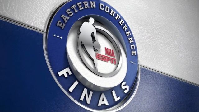 【2022年05月22日 热火vs凯尔特人集锦】洛瑞眼贼手快截杀大聪明 巴特勒1v4强打2+1后表演中指转球