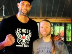 NBA球星退役后的职业：巴克利队友成为市长 斯托克顿参军开战斗机