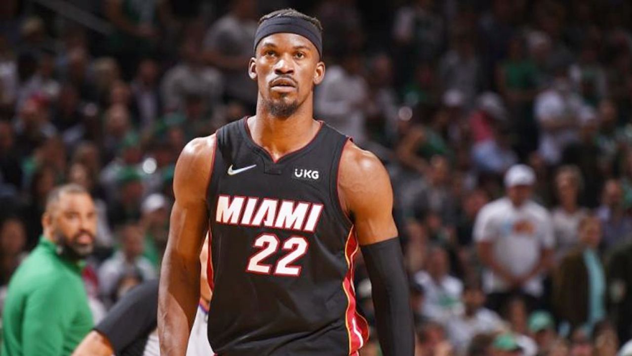 【2022年05月24日 热火vs凯尔特人集锦】集体拉胯！热火首发5人仅得18分 塔图姆31+8，凯尔特人大胜热火2-2战平