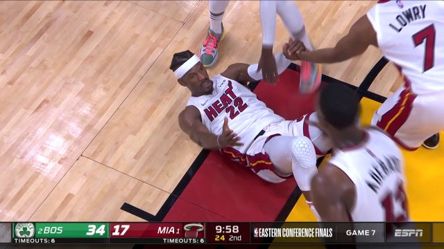 【2022年05月30日 凯尔特人vs热火集锦】今天够硬！巴特勒强攻内线顶着防守出手2+1