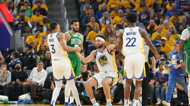 【2022年06月03日 凯尔特人vs勇士集锦】勇士队集锦：库里首节21分+6记三分破总决赛单节三分纪录