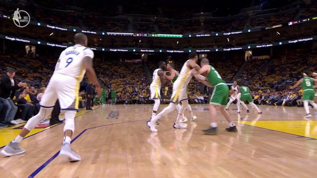 【2022年06月03日 凯尔特人vs勇士集锦】你又来抢FMVP啦？伊戈达拉宝刀不老命中本赛季季后赛首个三分