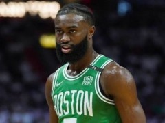 官方末节总得分榜：布朗压库里居首 塔图姆第三