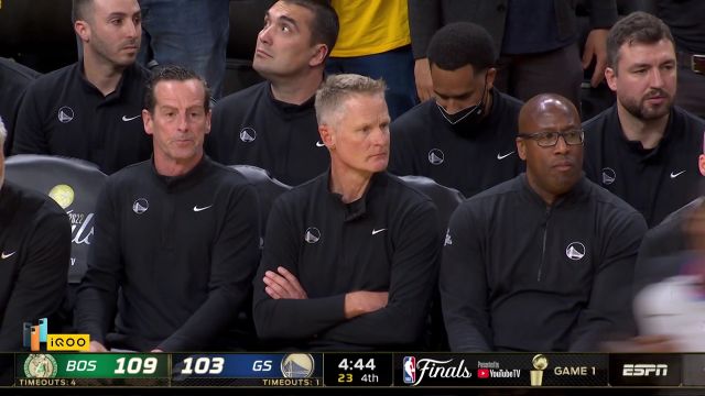 【2022年06月03日 凯尔特人vs勇士集锦】科尔要报警了！霍福德跑到三分线搭弓就射命中第六枚三分