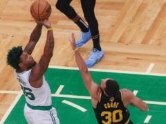 库里G3防守数据出炉：对位球员共出手16次 命中其中10记投篮命中率62.5%