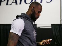 湖人消息：老詹晒儿子集锦 湖人难与火箭交易 纽约有意甜瓜