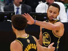 库里增重15磅后有多强？能功能防