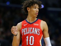 带罪打球？鹈鹕海耶斯因袭警家暴被判缓刑三年 将参加52周防止家暴课程