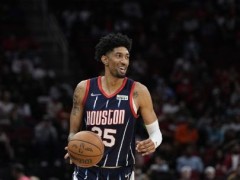 ESPN专家：伍德6个月后可续约4年7700万 火箭名单增至20人