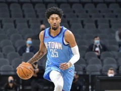 名记Tim：火箭交易伍德为申京腾出上场时间