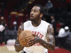 名记：沃尔执行下赛季球员选项 里奇保罗尽力促成买断