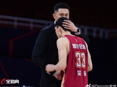 杜锋：做好为国出征的准备 加油！