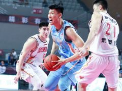 范子铭：还需要适应国家队体系与要求 腿部有拉伤