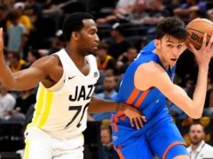 降维打击！霍姆格伦夏联首秀轰23分7板4助6帽+4三分