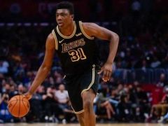 名记：托马斯-布莱恩特与湖人达成1年合同 有望成为首发中锋