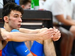 降维打击！霍姆格伦夏联首秀轰23分7板4助6帽