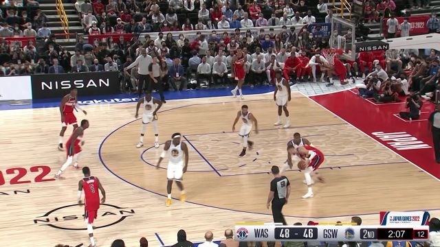 【2022年10月02日 奇才vs勇士集锦】八村垒三分开张队友起立庆贺 库里不甘示还以颜色