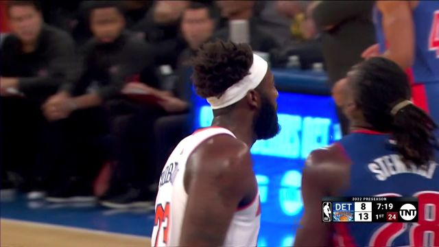 【2022年10月05日 活塞vs尼克斯集锦】罗宾逊无情大帽一巴掌扇飞 布伦森顺势长传兰德尔快下暴扣