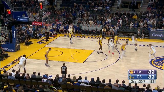 【2022年10月10日】穿针引线盘活进攻 普尔助飞怀斯曼双臂炸筐