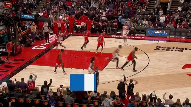 【2022年10月10日 公牛vs猛龙集锦】2米多高的大控卫就好比坦克 班顿长驱直入单臂劈扣