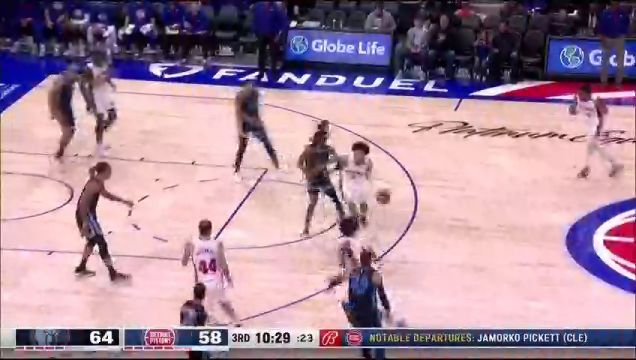 【2022年10月14日】灰熊vs活塞第3节英文原声回放