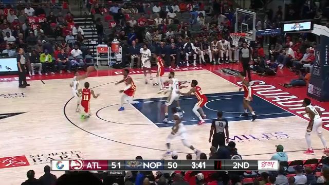 【2022年10月15日 老鹰vs鹈鹕集锦】CJ空中制导 瓦兰顶着防守把球放进