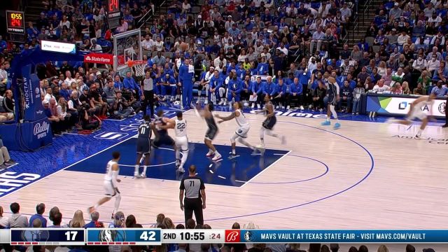 【2022年10月23日 灰熊vs独行侠集锦】小小贝恩怎敢来犯？伍德镇守篮下送上钉板大帽