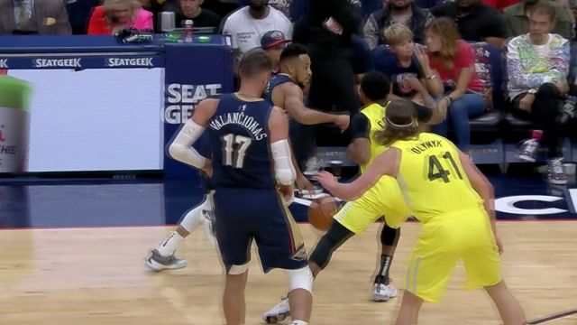 【2022年10月24日 爵士vs鹈鹕集锦】1v2也照打不误 麦科勒姆见缝插针篮下取分