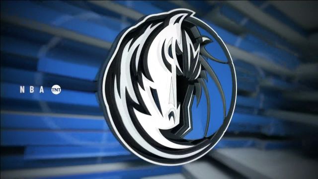 【2022年10月26日 独行侠vs鹈鹕集锦】受到重点“照顾”！东契奇突破被犯规再度痛苦倒地