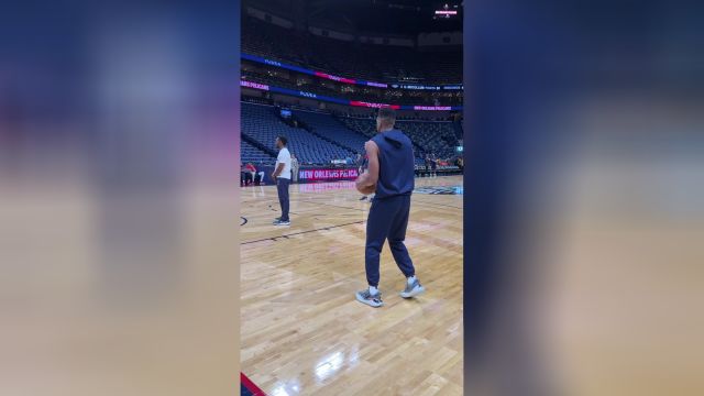 【2022年10月26日 独行侠vs鹈鹕集锦】鹈鹕展开赛前热身训练：CJ弹无虚发格拉汉姆命中logoshot