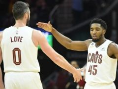 31日红榜NBA球星：东契奇比肩乔丹 米切尔获MVP外卡