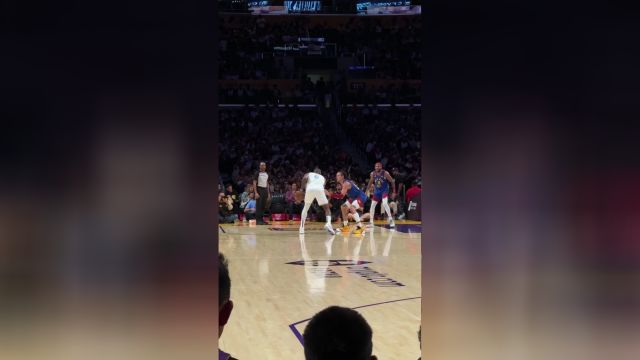 【2022年10月31日 掘金vs湖人集锦】近距离观战老詹球场表现 后仰跳投帅气十足