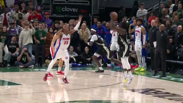 【2022年11月01日 活塞vs雄鹿集锦】大心脏还是我朱哥！决战时刻霍乐迪撤步三分收割比赛