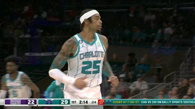 【2022年11月01日 国王vs黄蜂集锦】就是自己干 华盛顿无视防守飚中三分