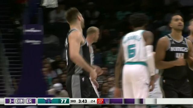 【2022年11月01日 国王vs黄蜂集锦】上场就有奇效 德拉维多瓦抬手三分一箭穿心