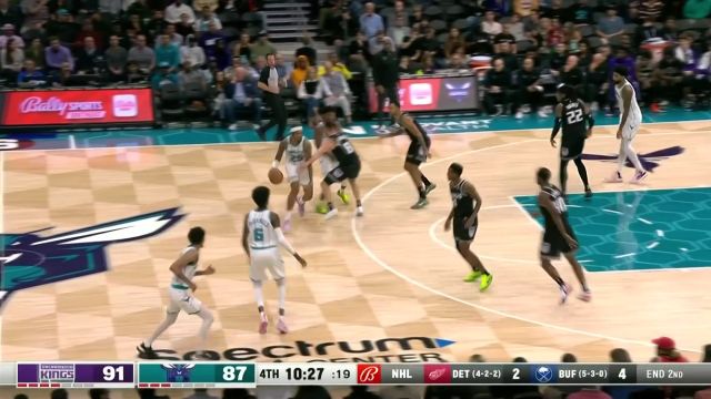 【2022年11月01日 国王vs黄蜂集锦】华盛顿鬼手妙传骗过防守 理查兹心领神会挂筐暴扣