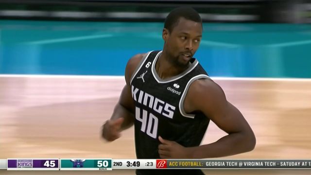 【2022年11月01日 国王vs黄蜂集锦】如入无人之境 巴恩斯信马由缰滑翔暴扣